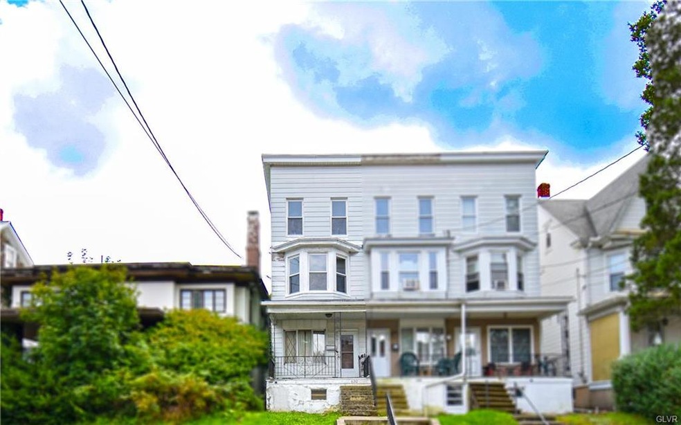 632 E Broad St, Tamaqua, PA 18252 - photo 1