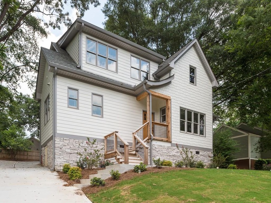 BEAUTIFUL NEW CONSTRUCTION IN THE HEART OF EAV