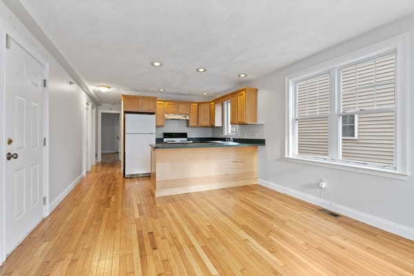 146 W 8th St unit 1, Boston, MA 02127 - photo 1