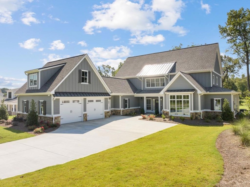 864 Champagne Ln, Hoschton, GA 30548 - photo 1