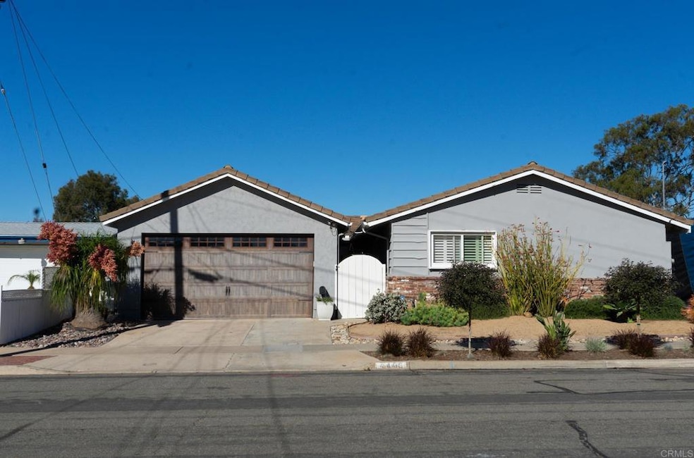 4466 Mount Lindsey Ave unit 6, San Diego, CA 92117 - photo 1