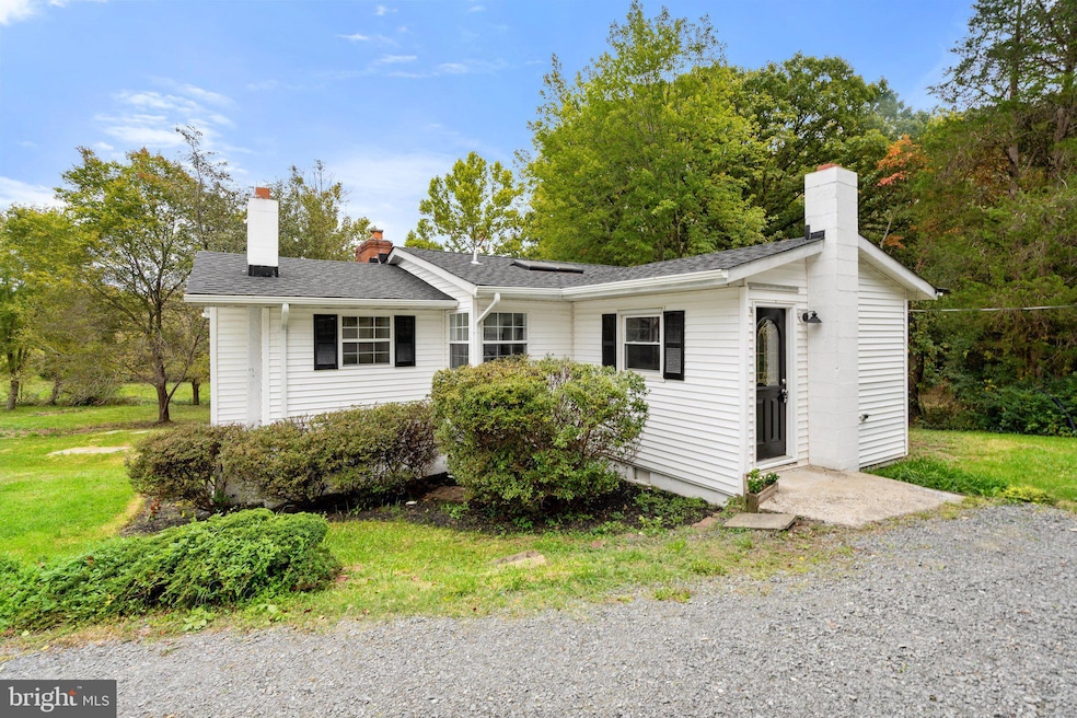 4463 Courtneys Corner Rd, Bealeton, VA 22712 - photo 1