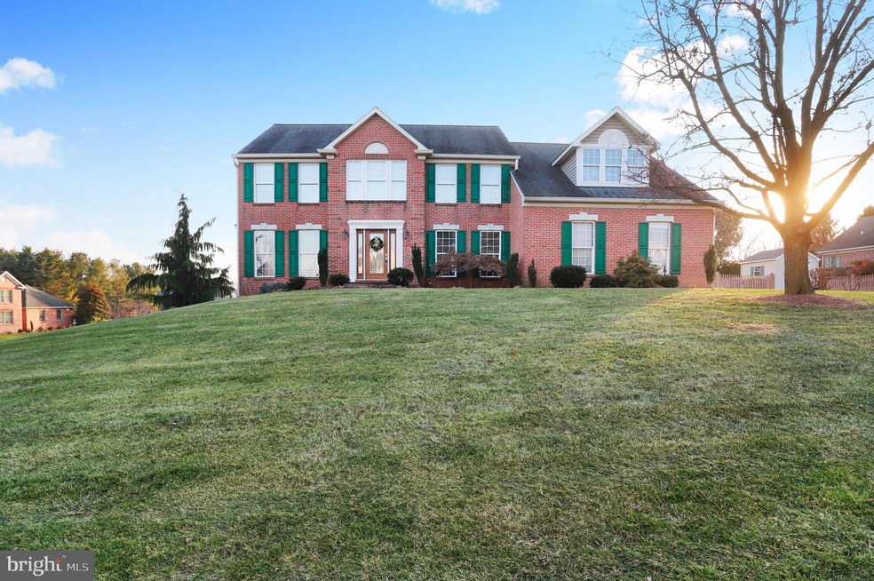 20215 Mahogany Cir, Hagerstown, MD 21742 - photo 1