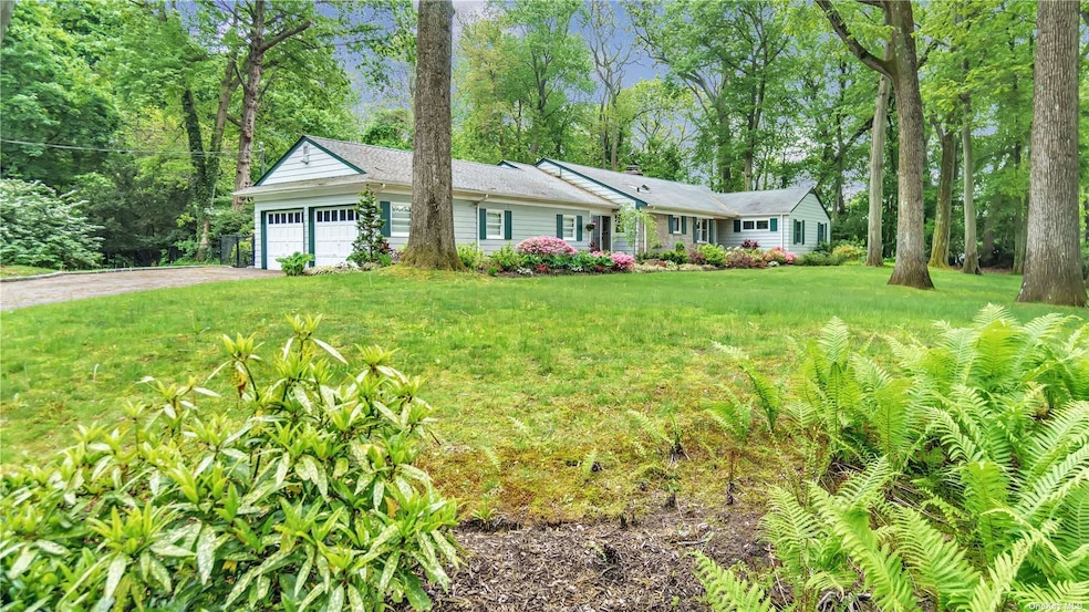 9 Colony Rd, Glen Head, NY 11545 - photo 1