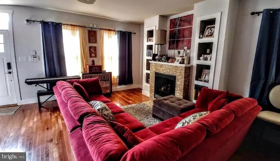 425 S 6th St, Camden, NJ 08103 - photo 1