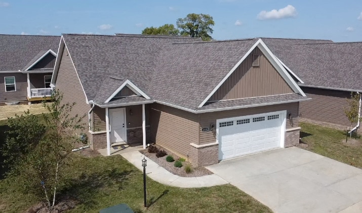 1116 Vision Cir, Mahomet, IL 61853 - photo 1
