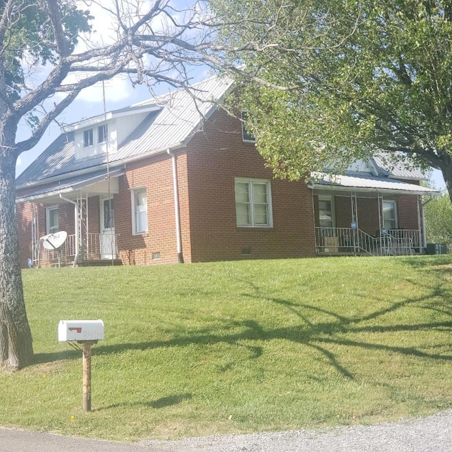 8414 Sevierville Pike, Knoxville, TN 37920 - photo 1