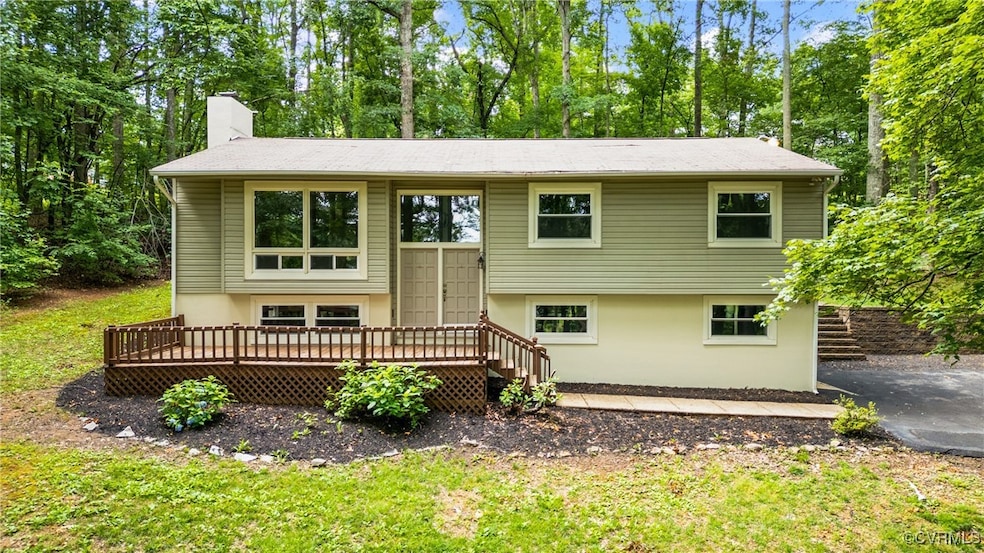 288 Golfers Cir, Appomattox, VA 24522 - photo 1