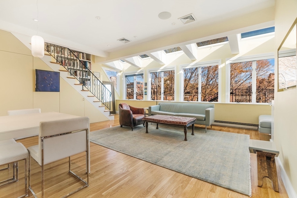 For Sale $1,495,000 • Co-Listing Agent