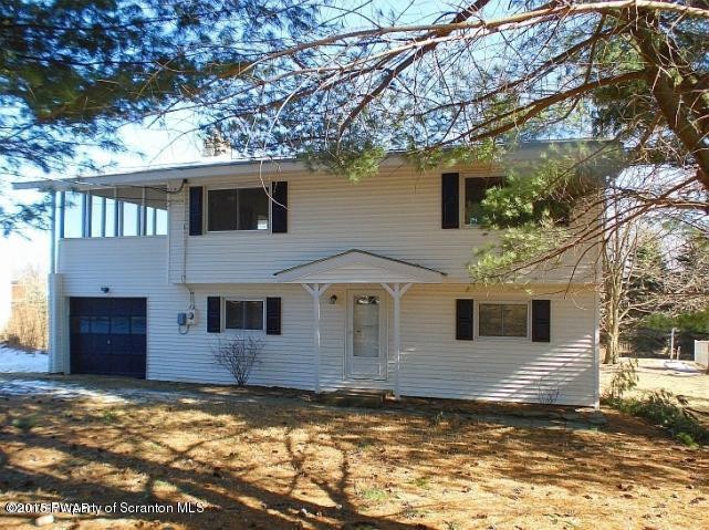 109 Lookout Dr, Hawley, PA 18428 - photo 1