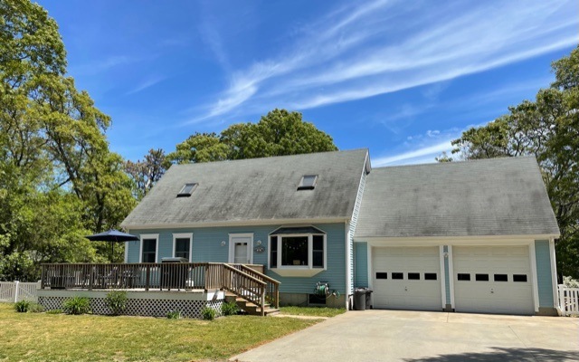 16 Front St, Oak Bluffs, MA 02557 - photo 1