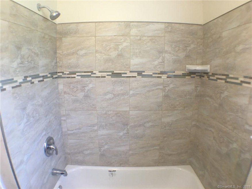 51 Ellsworth Dr, Bloomfield, CT 06002 - photo 1