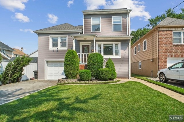 710 Lewandowski St, Lyndhurst, NJ 07071 - photo 1
