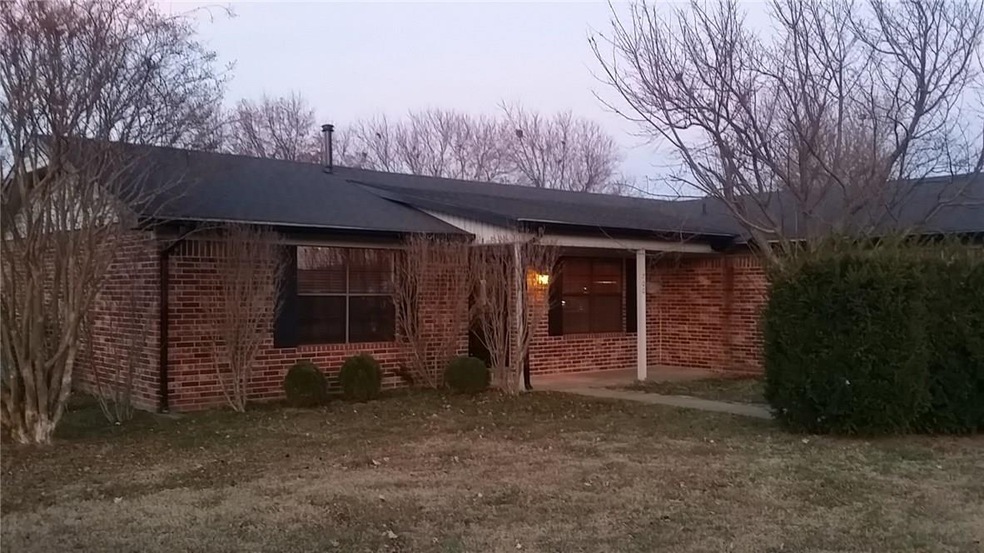 700 Butler Rd, Prairie Grove, AR 72753 - photo 1