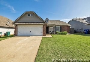 Darling Move in ready home in east Broken Arrow wi