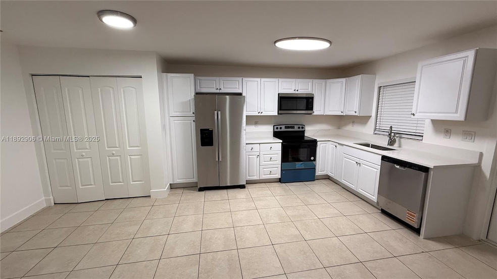 6046 SW 40th St unit Rear, Miramar, FL 33023 - photo 1