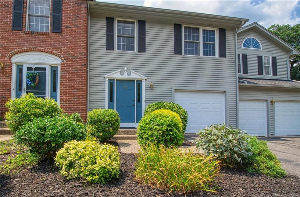 92 Crown Ridge, Newington, CT 06111 - photo 1