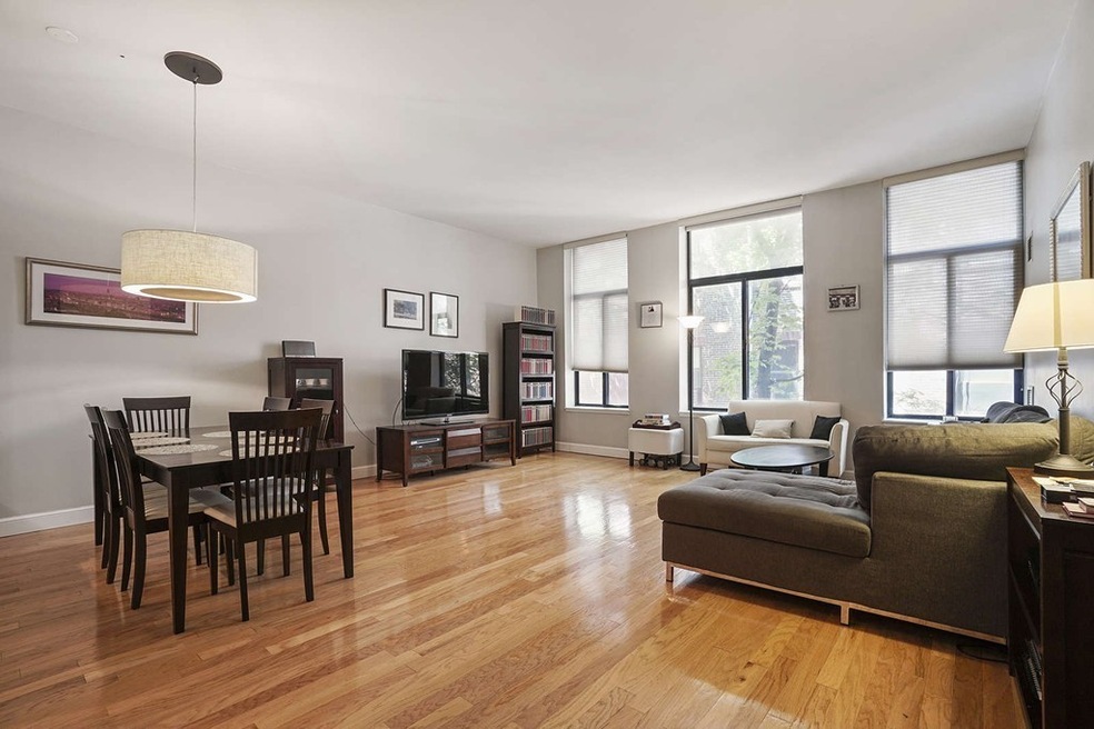 142 Commercial St unit 202, Boston, MA 02109 - photo 1