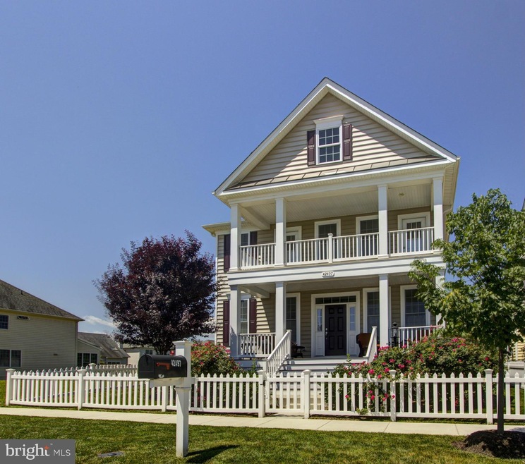 42497 Mandolin St, Chantilly, VA 20152 - photo 1