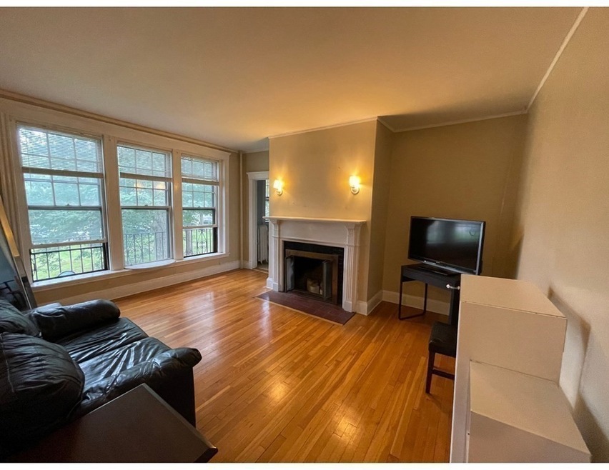 1988 Commonwealth Ave unit 4, Brighton, MA 02135 - photo 1