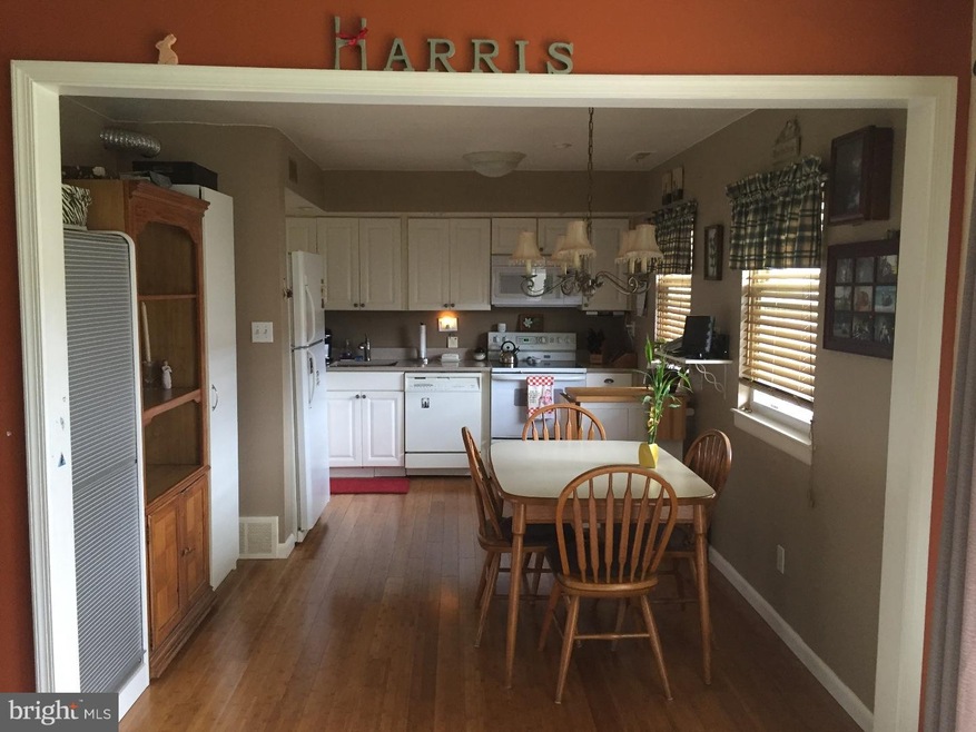 39 Kearney Dr, North Wales, PA 19454 - photo 1