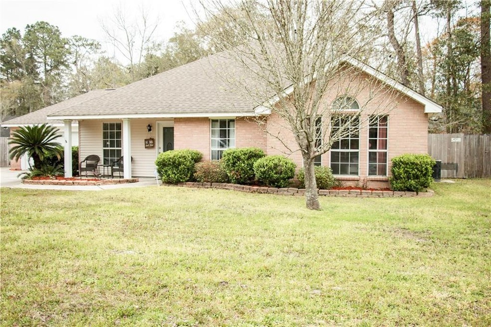 407 Jennifer Ln, Pearl River, LA 70452 - photo 1