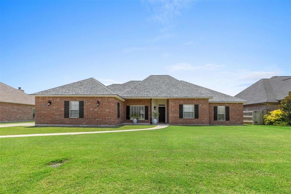 625 Archwood St, Lake Charles, LA 70605 - photo 1