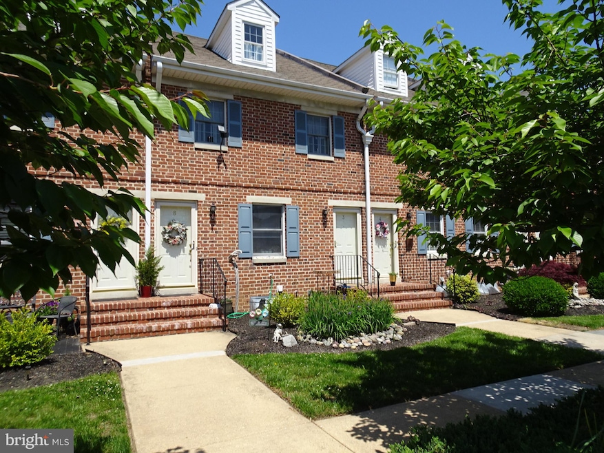 615 Delaware St, New Castle, DE 19720 - photo 1