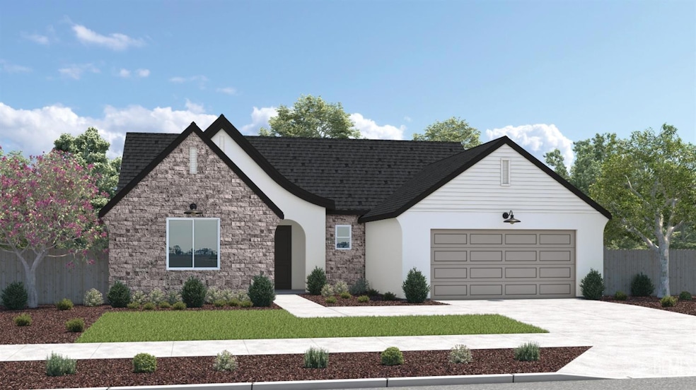 112 Darter Way unit Fr25, Delano, CA 93215 - photo 1