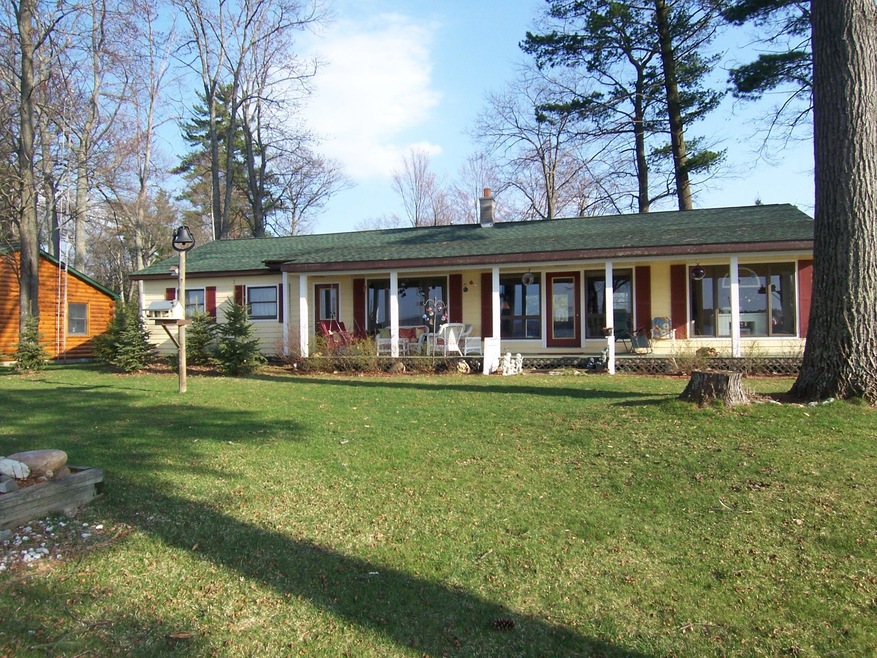 Exterior, Lake Side