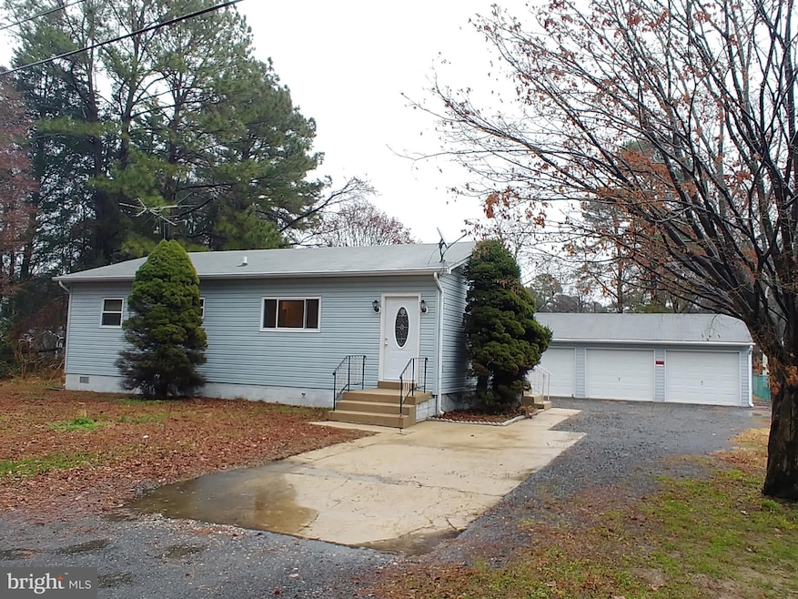 29736 Wilson Rd, Mechanicsville, MD 20659 - photo 1