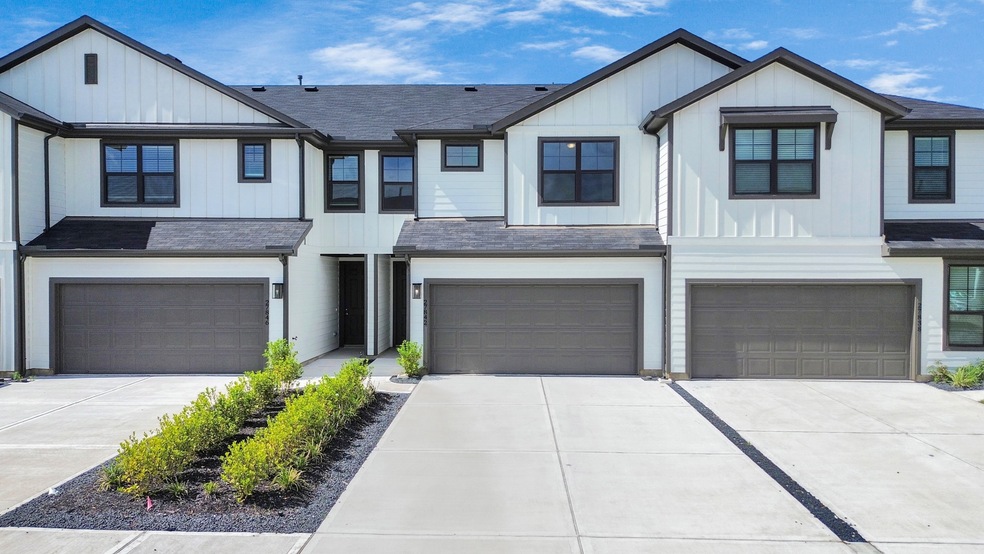 27842 Western Creek Ct, Katy, TX 77494 - photo 1