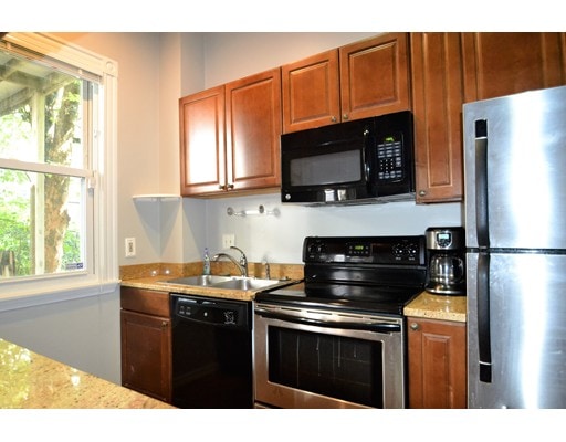 402 E 7th St unit 1, Boston, MA 02127 - photo 1