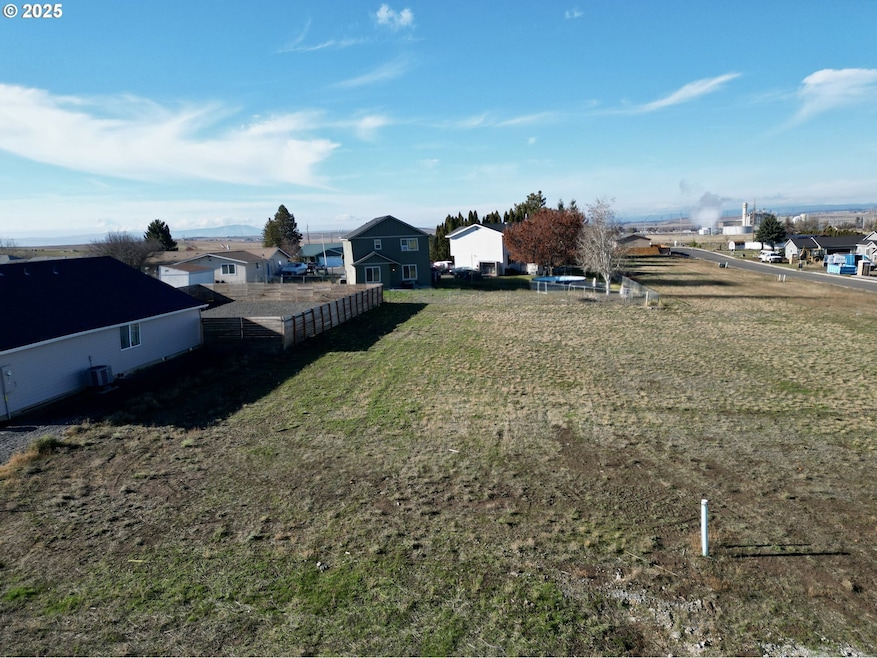 102 Highland Ct, Goldendale, WA 98620 - photo 1