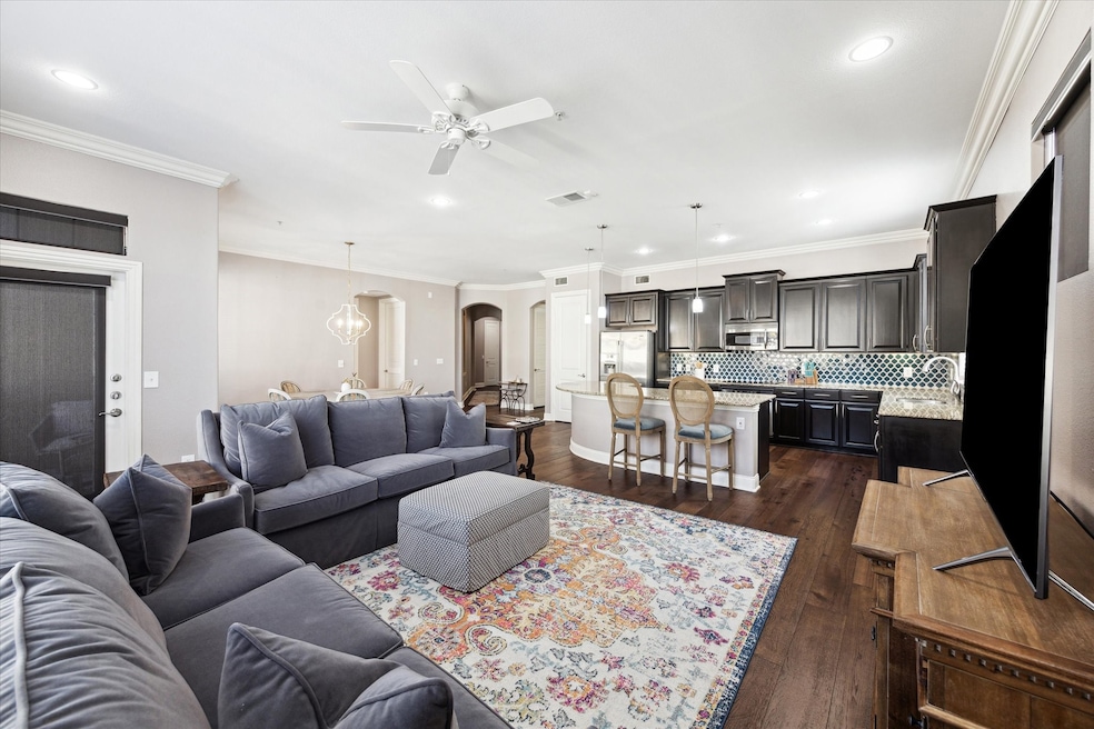 Stunning condo boasting an open layout, plenty of