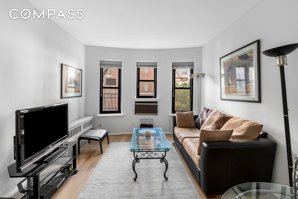 160 E 91st St unit 4-C, New York, NY 10128 - photo 1