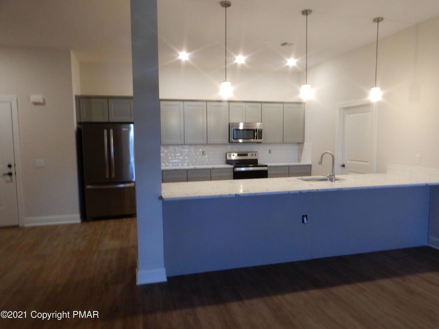 268 Washington St unit 206, East Stroudsburg, PA 18301 - photo 1