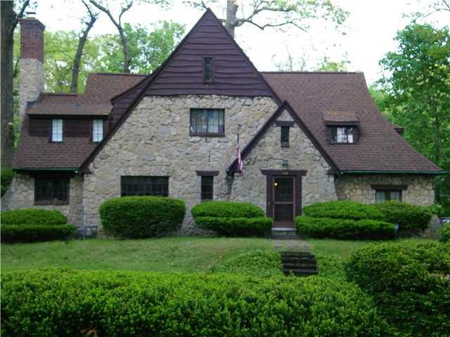 Exterior Front Welcome to 134 Oak Lane