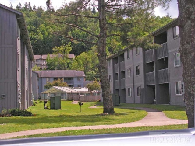 521 Meadowview Dr unit A203, Boone, NC 28607 - photo 1