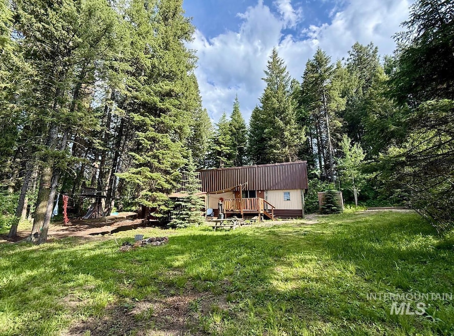 8 Kathleen Way, Cascade, ID 83611 - photo 1