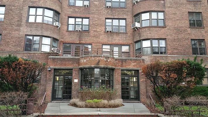 For Sale $425,000