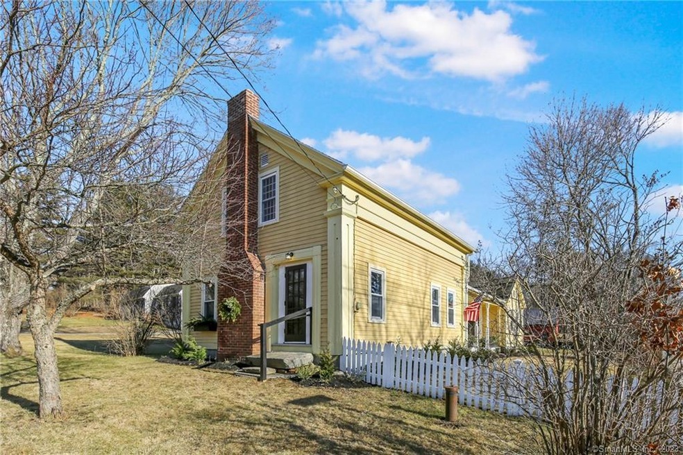 4 Barber Rd, Woodstock, CT 06281 - photo 1