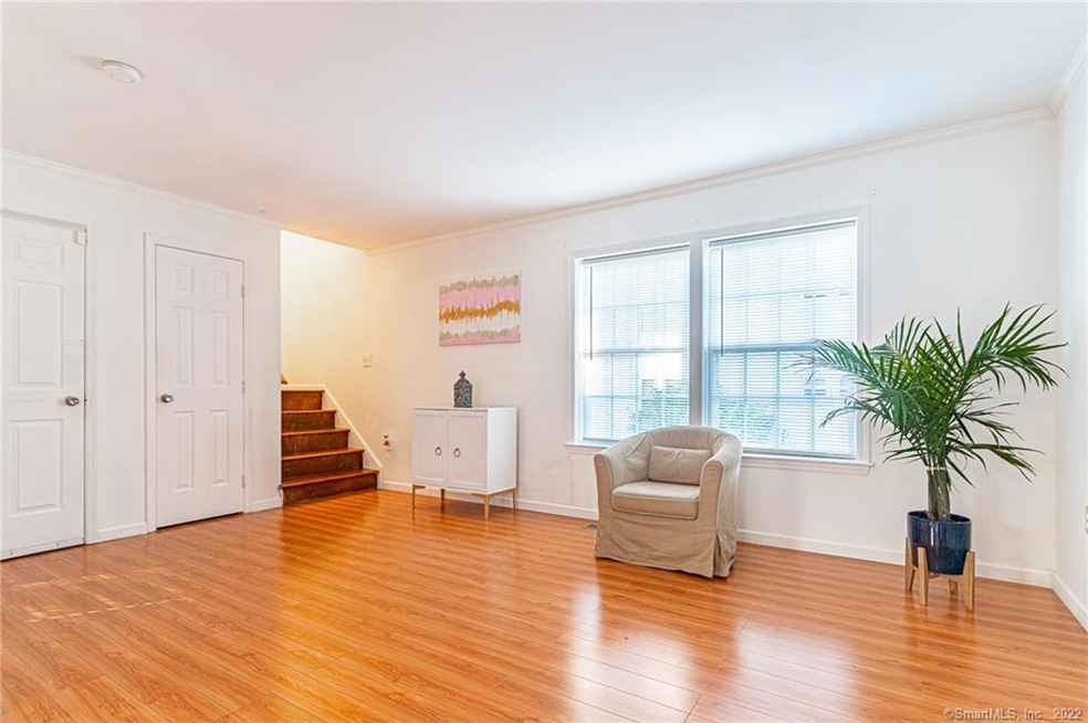 138 W Cedar St unit 2, Norwalk, CT 06854 - photo 1