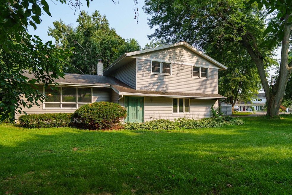 5617 Winnequah Rd, Monona, WI 53716 - photo 1