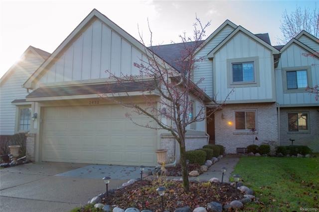 Beautiful Condo with First-Floor Master Suite