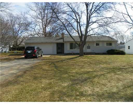 607 S Canal Rd, Lansing, MI 48917 - photo 1