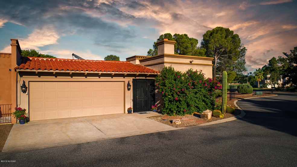 2866 W Magee