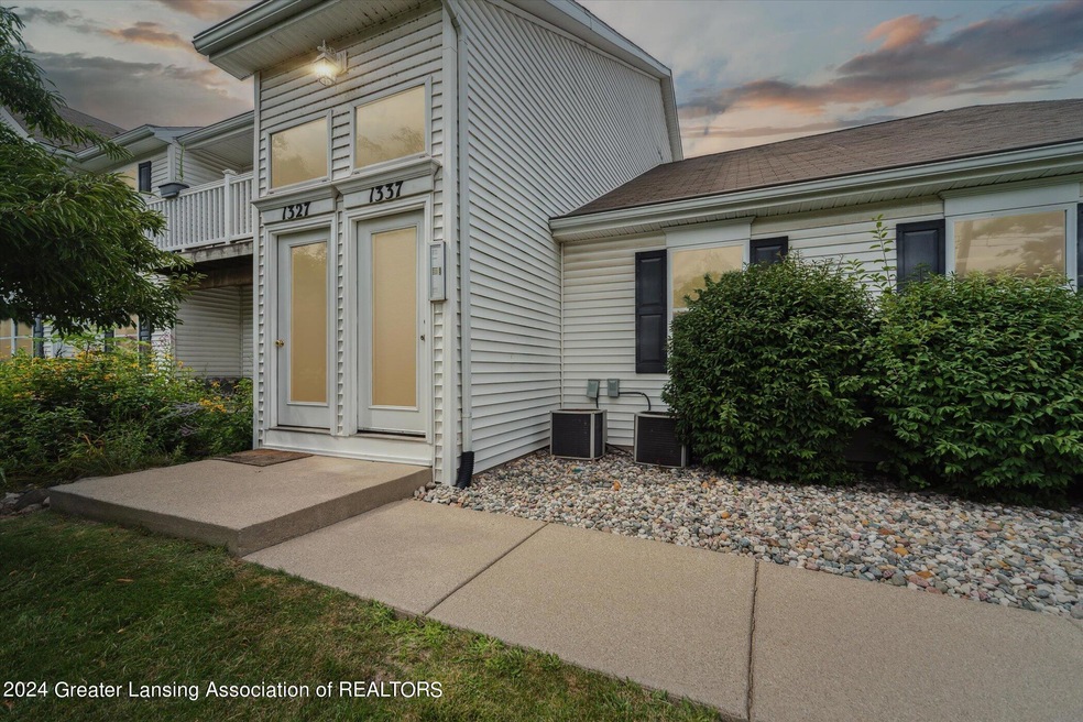 01-1327-Coolidge-Rd-East-Lansing-MI-4882