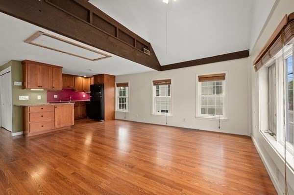 1 Lime St unit 2, Newburyport, MA 01950 - photo 1