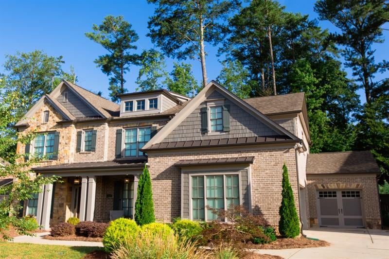 2732 Oak Glen Manor Rd, Decatur, GA 30033 - photo 1